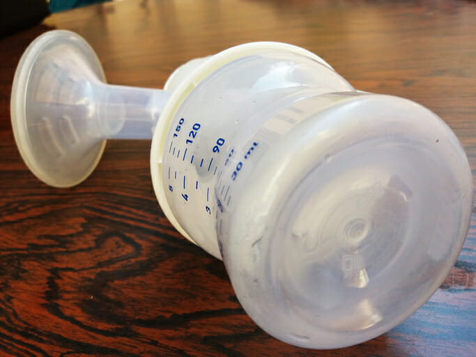 breast pump close look