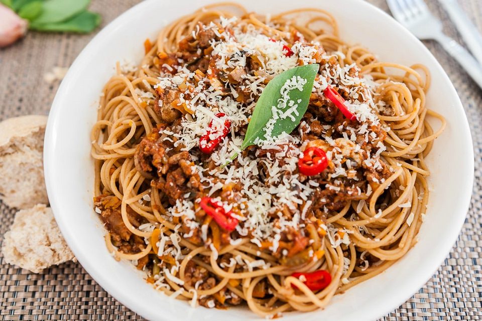 healthy meals spaghetti bolognese