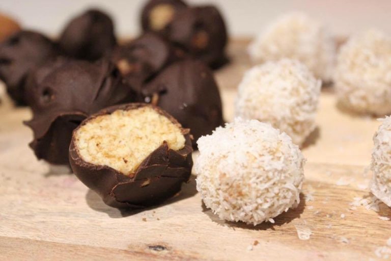 Healthy Caramel Cheesecake Bliss Balls