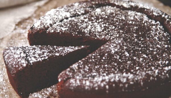 Flourless chocolate cake (and it’s sugar-free too) Flourless chocolate cake (and it's sugar-free too)