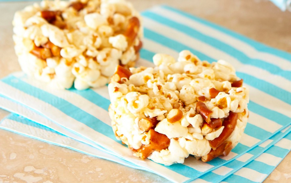 Yummy Salted Honey Popcorn
