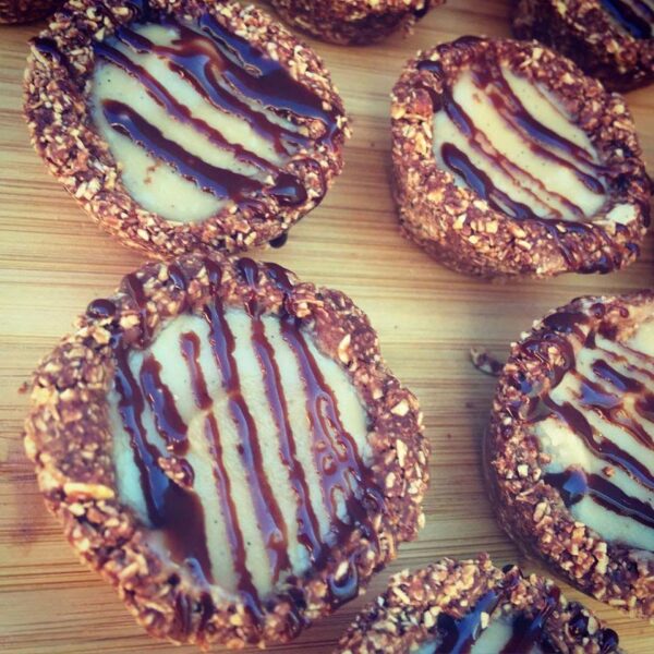 Healthy Coconut Caramel Chocolate Tarts Healthy Coconut Caramel Chocolate Tarts