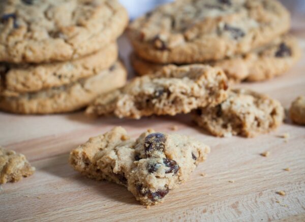 Lemon And Date Oat Biscuits