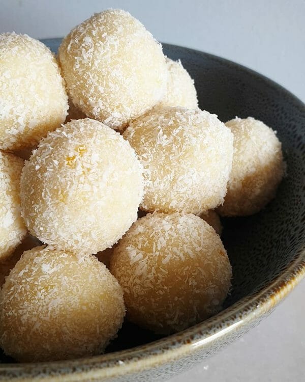 Lemon And Coconut Bliss Balls Lemon And Coconut Bliss Balls