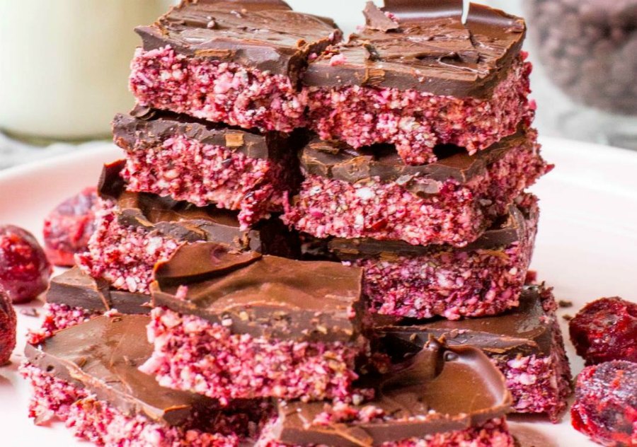 Gluten-free and low calorie cherry chocolate slice