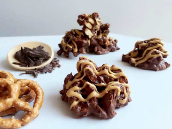 Chocolate Pretzel Stacks Chocolate Pretzel Stacks