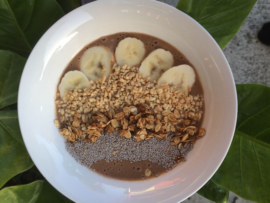 Snickers Smoothie Bowl