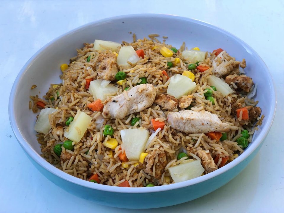 Healthy chicken and pineapple fried rice