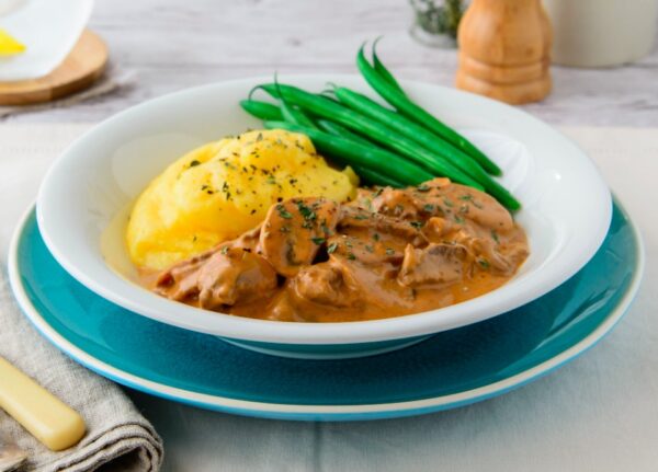 Slow Cooker Beef Stroganoff