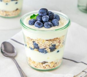 Toasted Muesli & Yoghurt Sundae