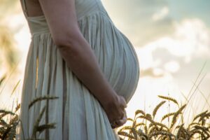 12 things NOT to say to a pregnant women at a wedding!