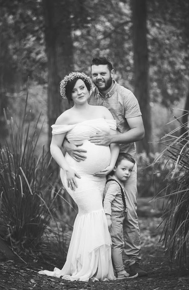 chloe-paul-creative-maternity-photo