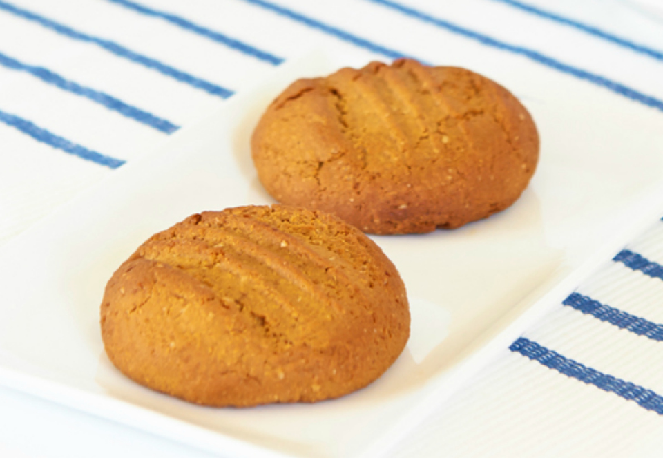 Peanut Butter & Vanilla Cookies