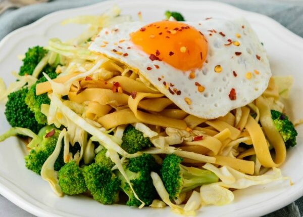 15 Minute Sunny Side Noodles