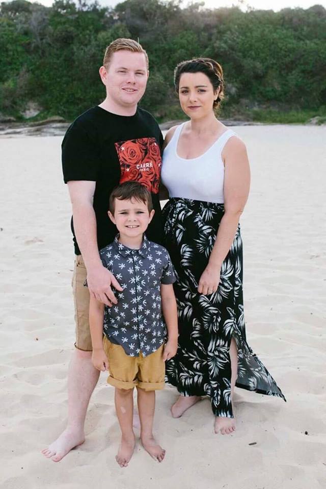 crystle-mcbride-engagement-photos-after-50kgs-weight-loss-with-The-Healthy-Mummy-program