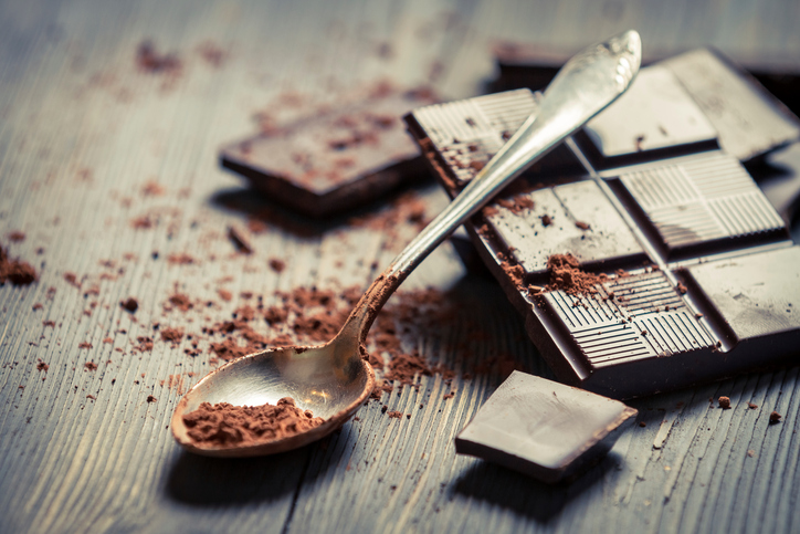 GOOD NEWS CHOCOLATE LOVERS: Snacking On Dark Chocolate Can Help IMPROVE Your Workouts!