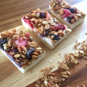 4 ingredient frozen yoghurt and muesli slice