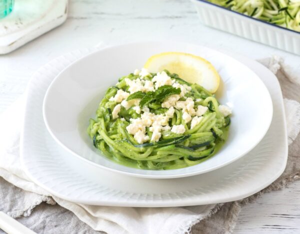 Zucchini Noodles with Feta and Mint Pesto Zucchini Noodles with Feta and Mint Pesto