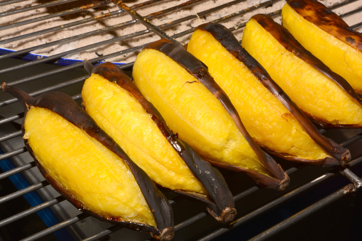 grilled bananas (Thai dessert)