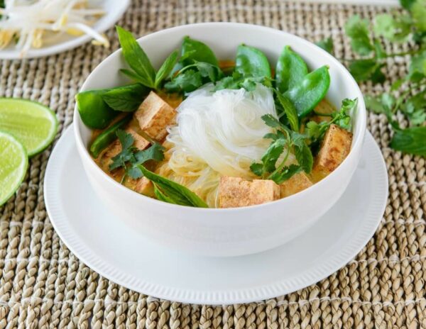 Snow Pea and Tofu Laksa Snow Pea and Tofu Laksa
