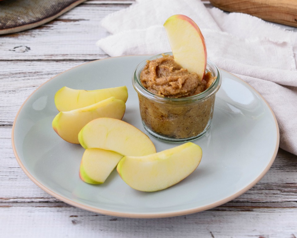 Apple Slices With Nut Butter