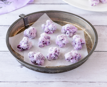 FrozenYoghurtBerryClusters_6308-1500