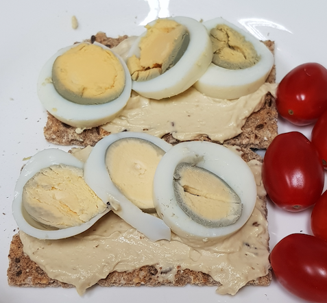 eggs crackers