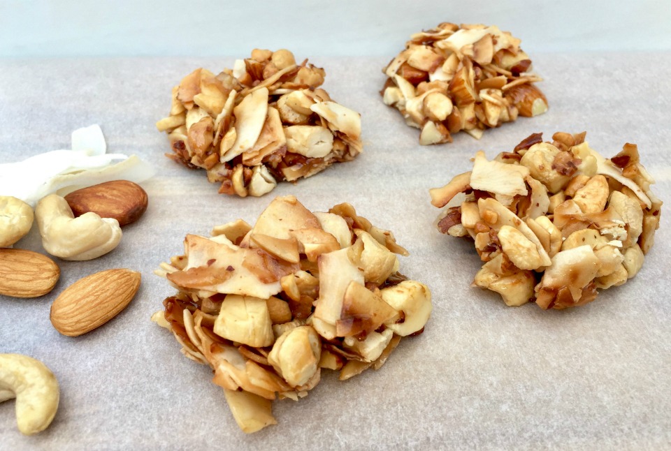 5 ingredient no bake crunchy coconut bites