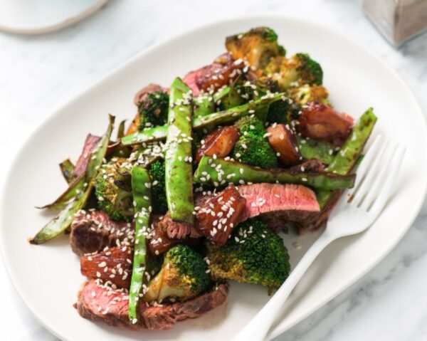 Beef, pineapple and broccoli stir fry