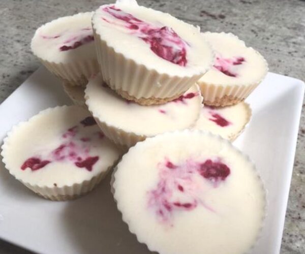 Yoghurt Berry Mini Cheesecakes