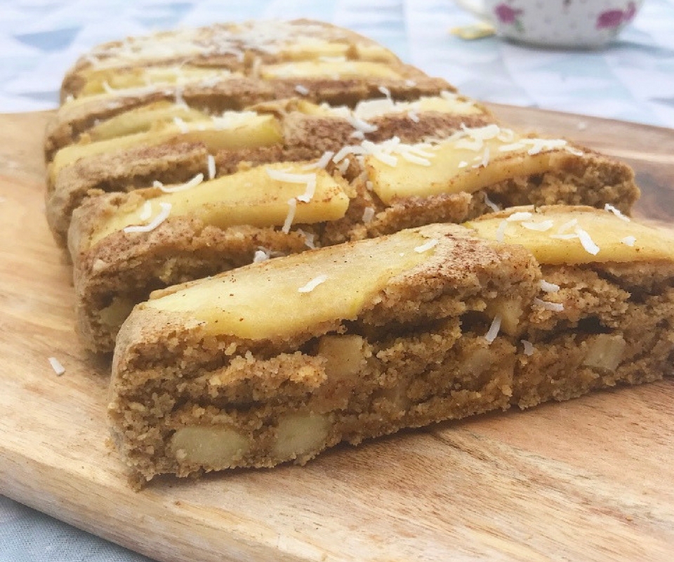 Wheat-free apple and cinnamon oat loaf