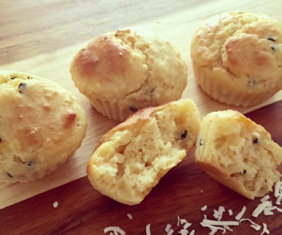 110 calorie passionfruit and coconut muffins