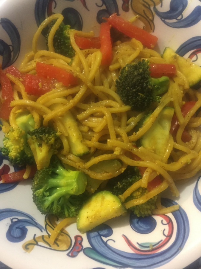 9 easy meals to whip up in the kitchen when you’re feeling tired curry-noodles-2