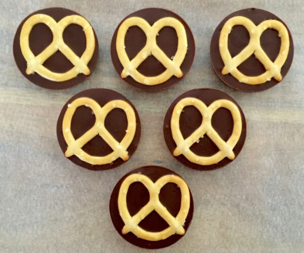 Chocolate Pretzel Bites Chocolate Pretzel Bites