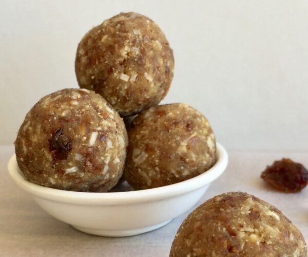 Vanilla, Coconut and Raisin Bliss Balls