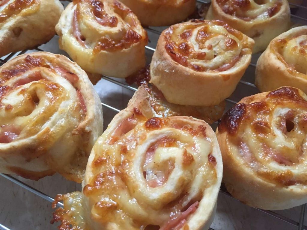 bacon and cheese scrolls