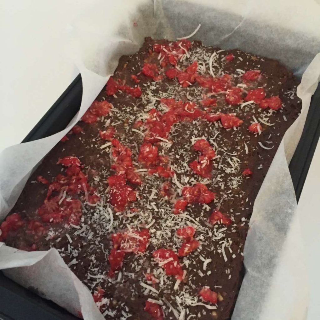 7 healthy Christmas treats to make with the kids Chocolate pistachio raspberry bark