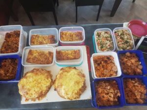 This husband prepped 16 meals for his family