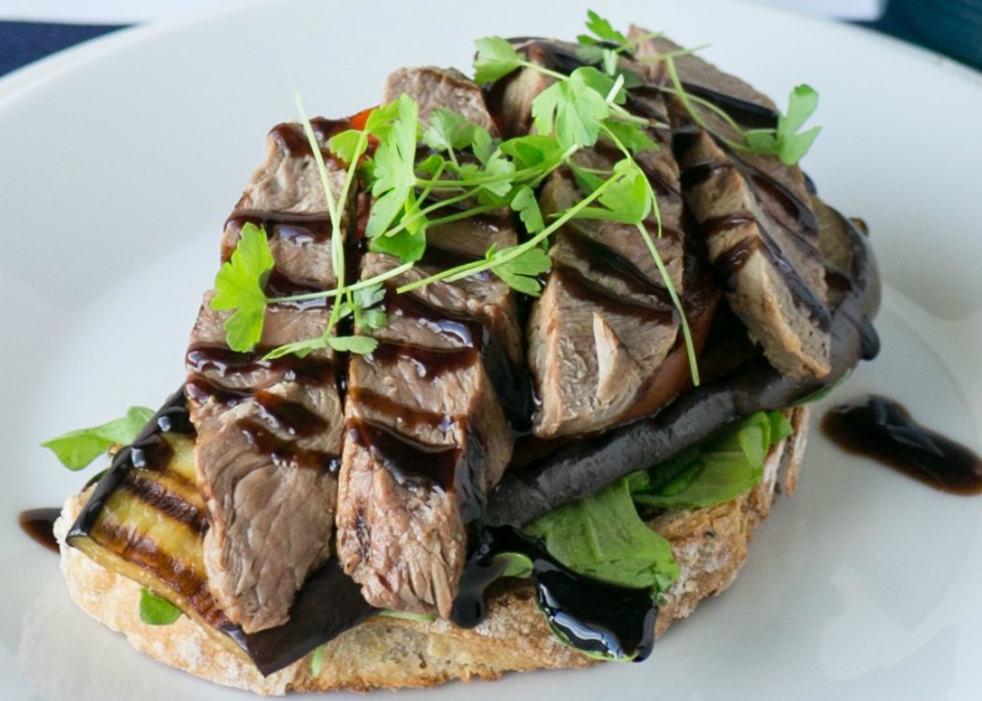 Open-Steak-Sandwich-1