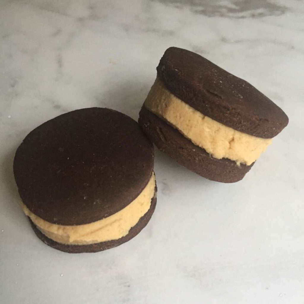 7 healthy Christmas treats to make with the kids Peanut butter oreos