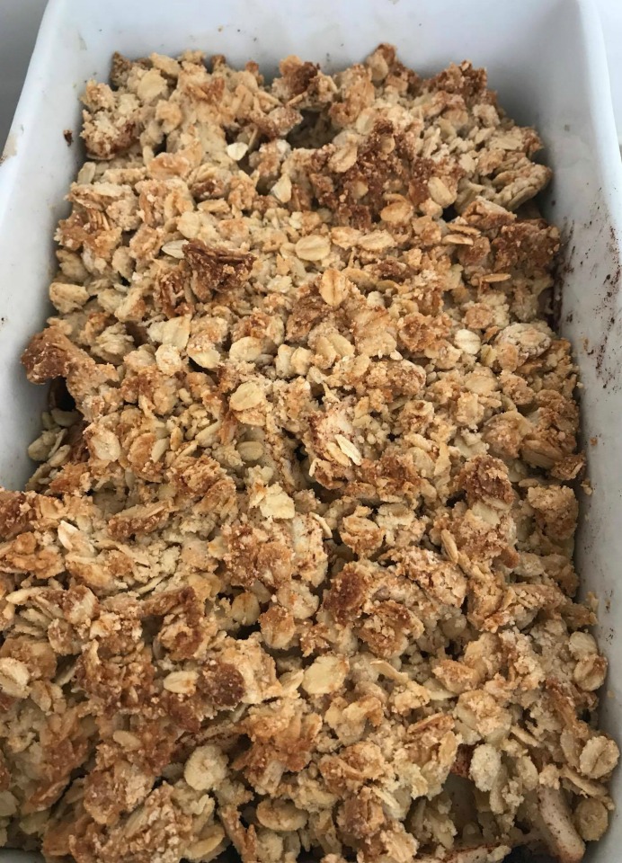 apple raisin crumble