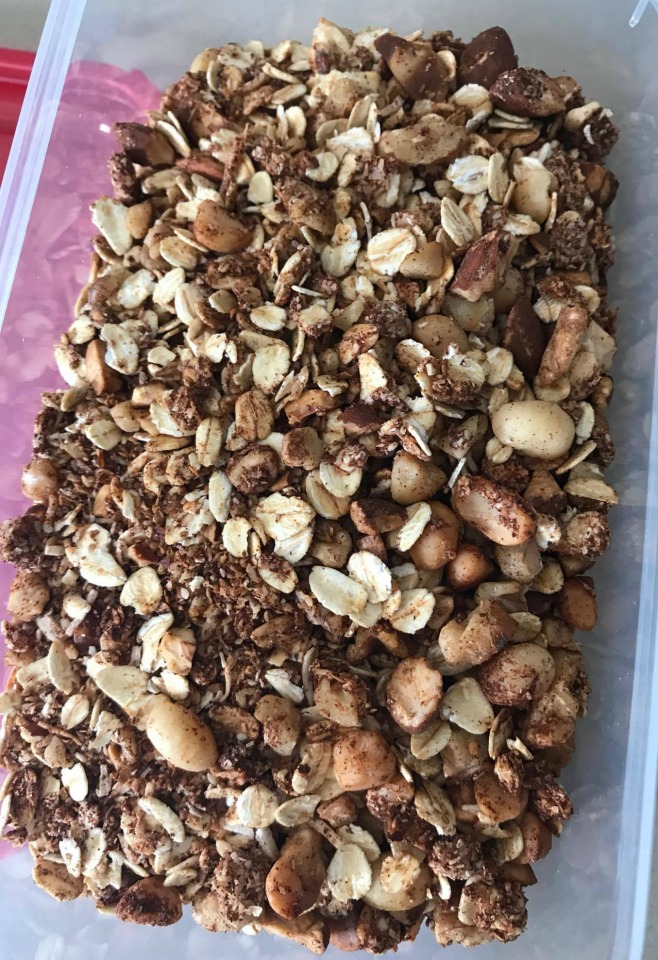 cinnamon nut granola