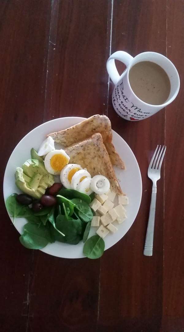 How to perfect a boiled egg Hard boiled egg with toast and spinach