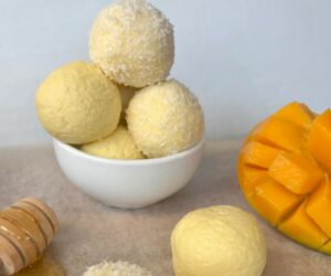 5 ingredient mango and honey cheesecake balls