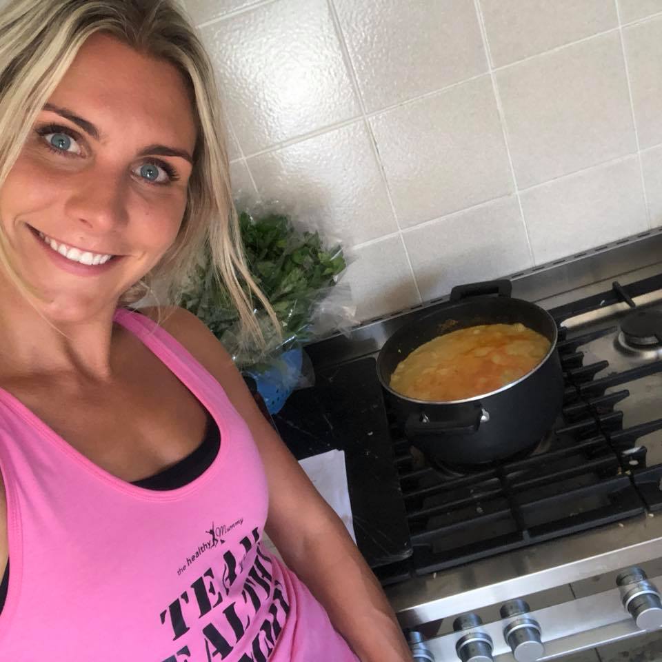 Meal prep queen Sascha makes over 200 MEALS for charity!