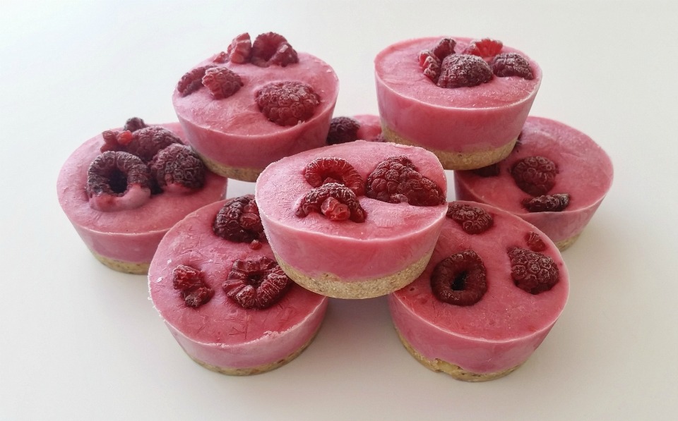 raspberry cheesecake bites