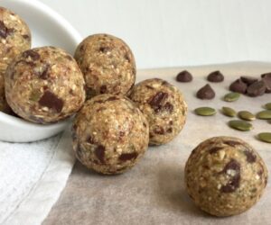 Chocolate Maple Oat Balls - just 64 calories!