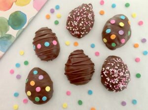 5 Ingredient Wholesome Homemade Easter Eggs