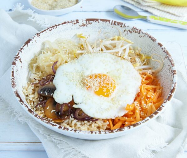 Korean-style veggie rice bowl 