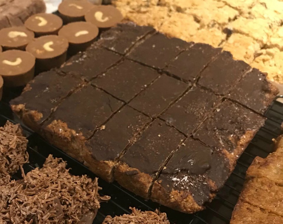 chocolate coconut slice